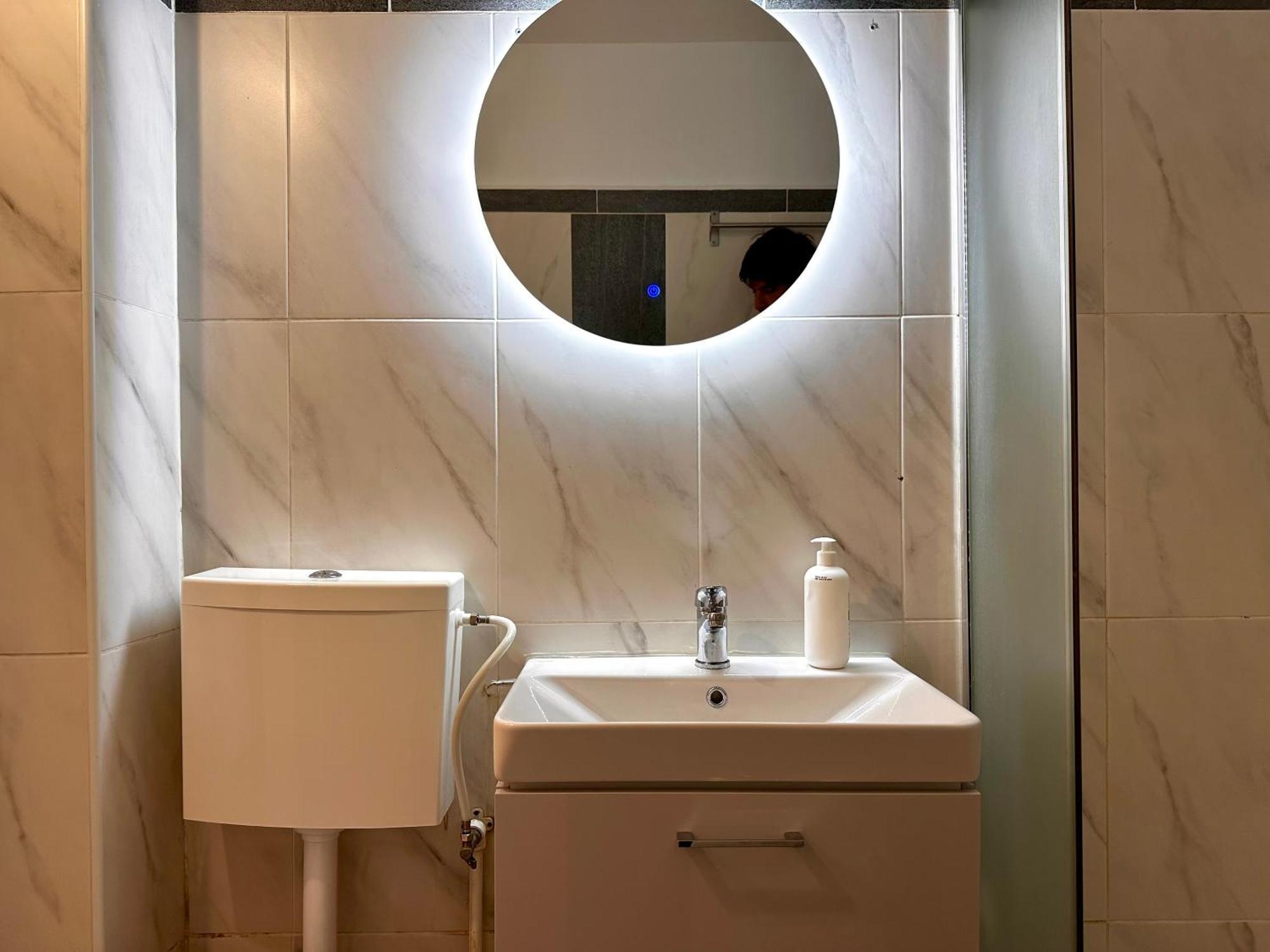 Spacious Zen, Smart Tv, Fully Equipped Kitchen, 70 Mp, Tichete De Vacanta, Late Check-Out Available Бухарест Екстер'єр фото